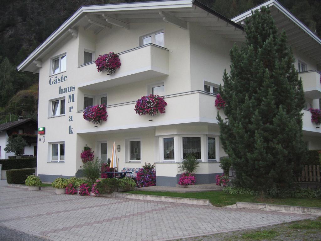 Gaestehaus Mrak Längenfeld Екстериор снимка